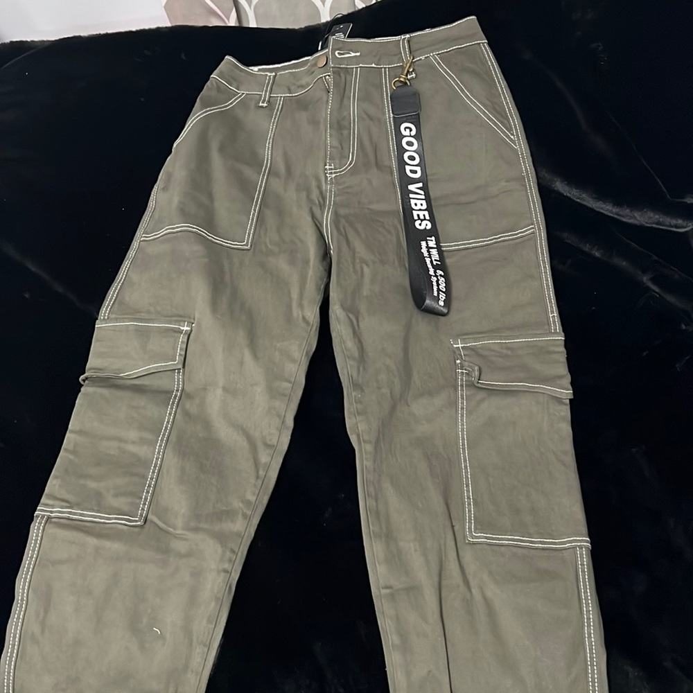 Fashion nova cargo jeans
